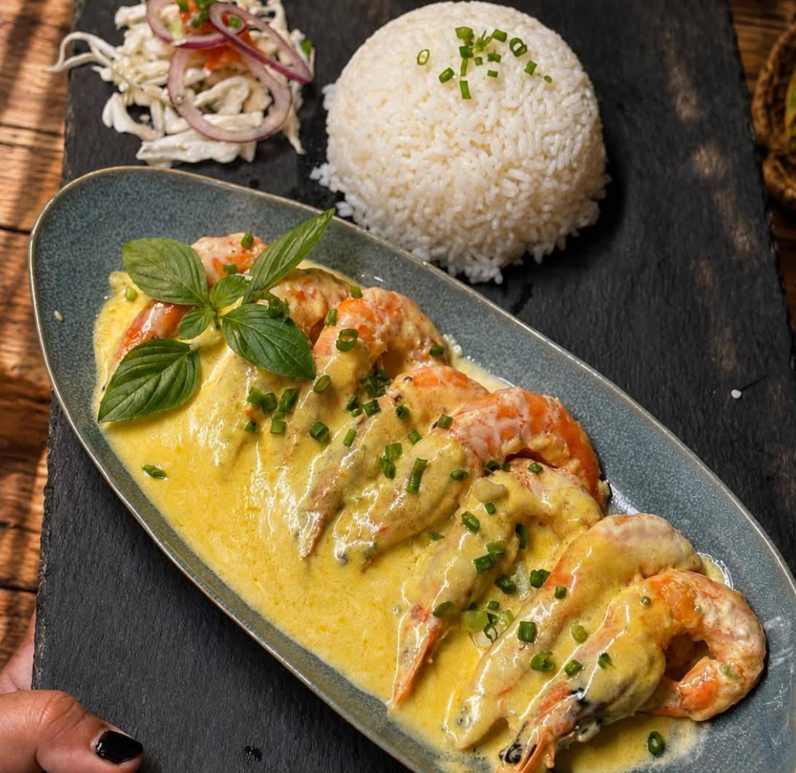 Crevettes au lait de coco et riz